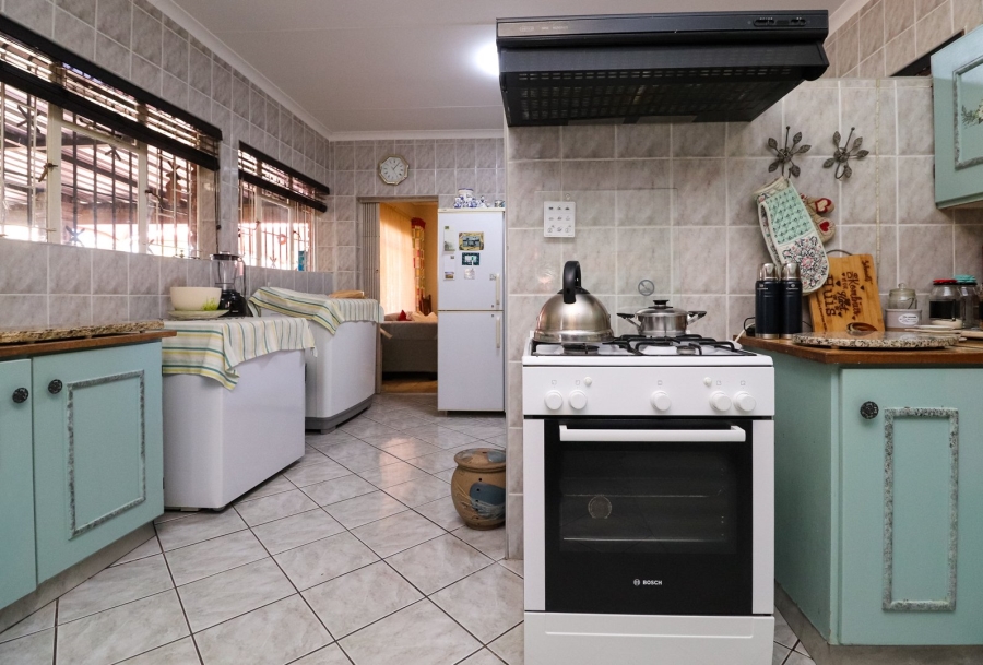 3 Bedroom Property for Sale in Flimieda North West